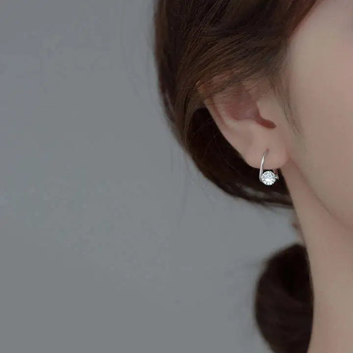 Twisted Setting Moissanite Earrings